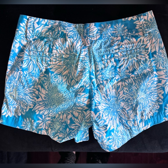 Lilly Pulitzer Callahan Shorts SZ 4 - Picture 3 of 3